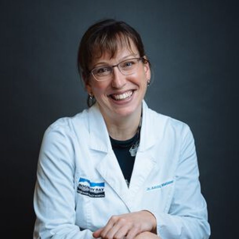 dr-astrid-nielssen-veterinary-internist-vancouver-square-sm