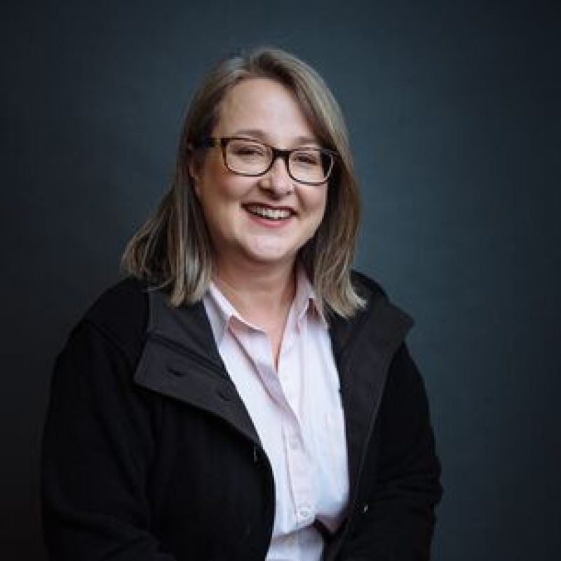 dr-sarah-charney-veterinary-oncologist-for-dogs-in-vancouver-square-sm