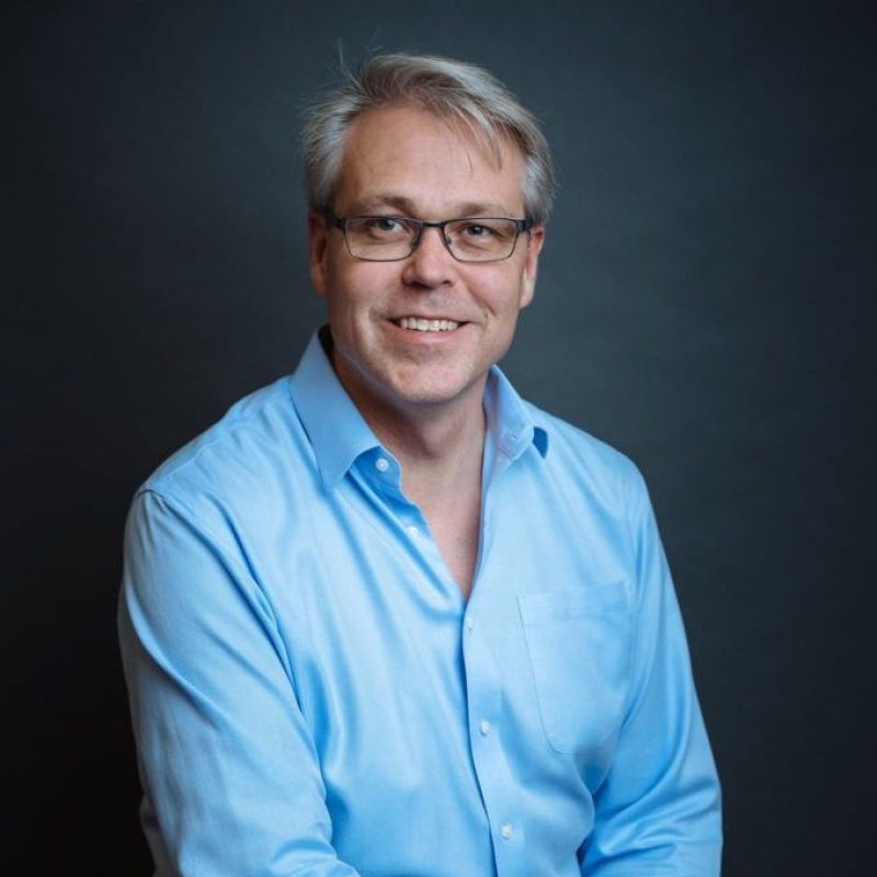 dr.-geoffrey-hutchison-veterinary-surgeon-683x1024-1-e1679097370552